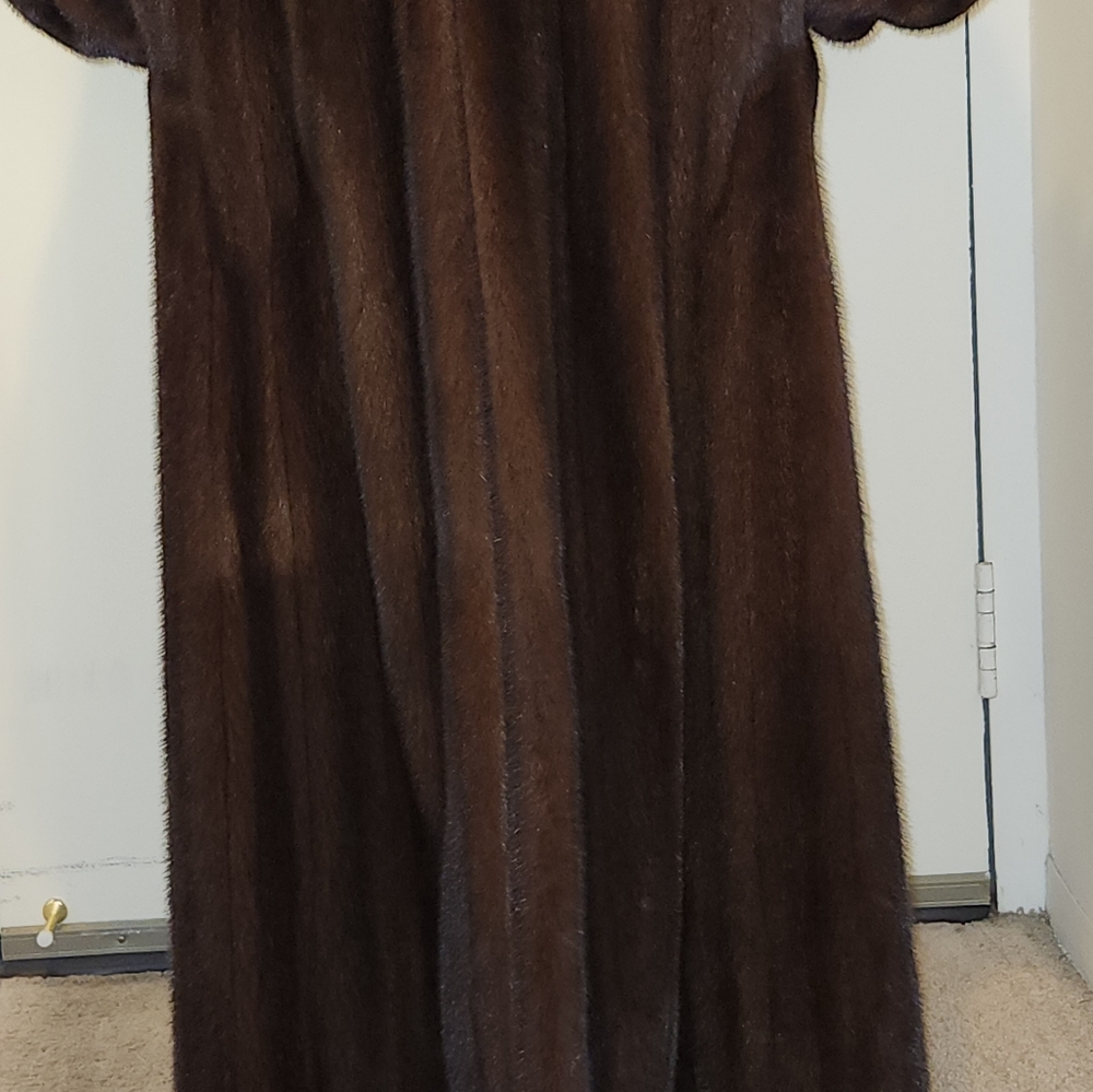 Full Length Mahogany Mink Coat - Picture 7 of 10